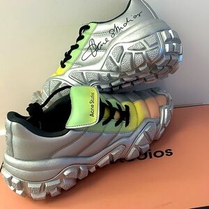 Acne Studios Unisex NWT Sneakers US 9 Women / US 7.5 Men
